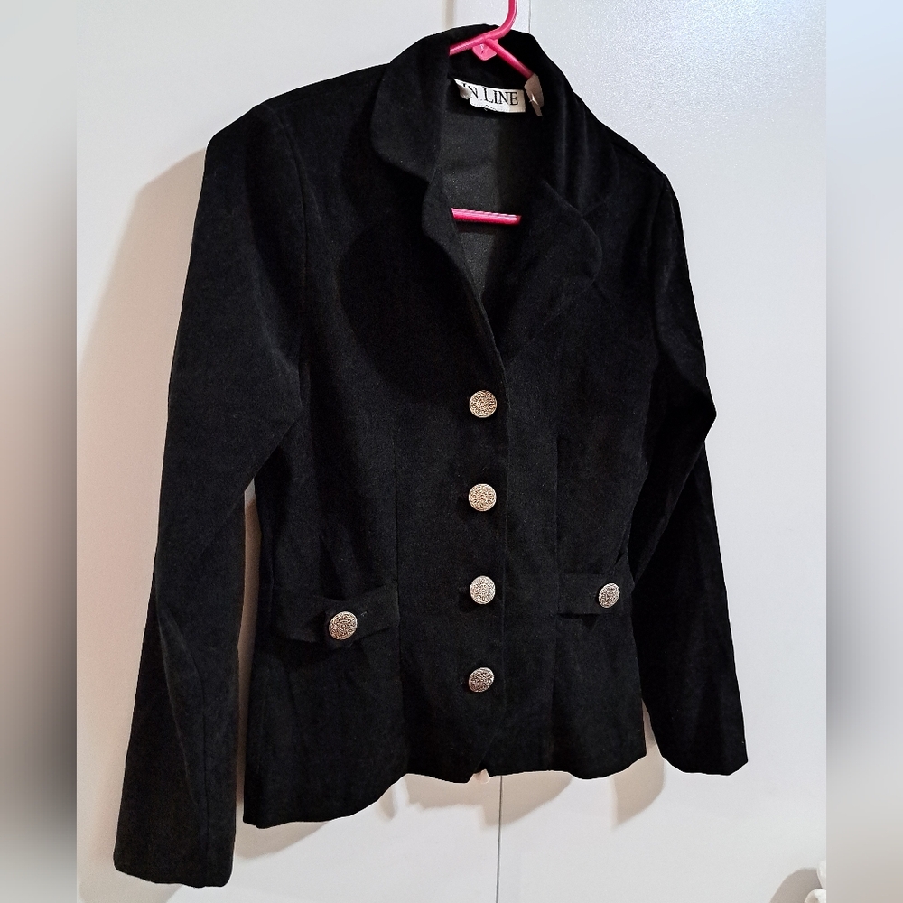 Black Soft Velvet Blazer.